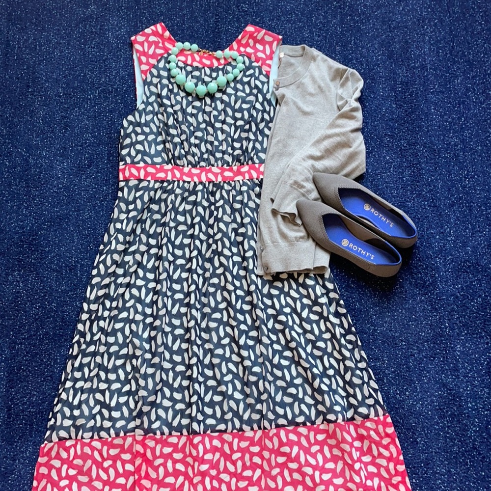 Boden Sylvia Dress in Navy / Pink